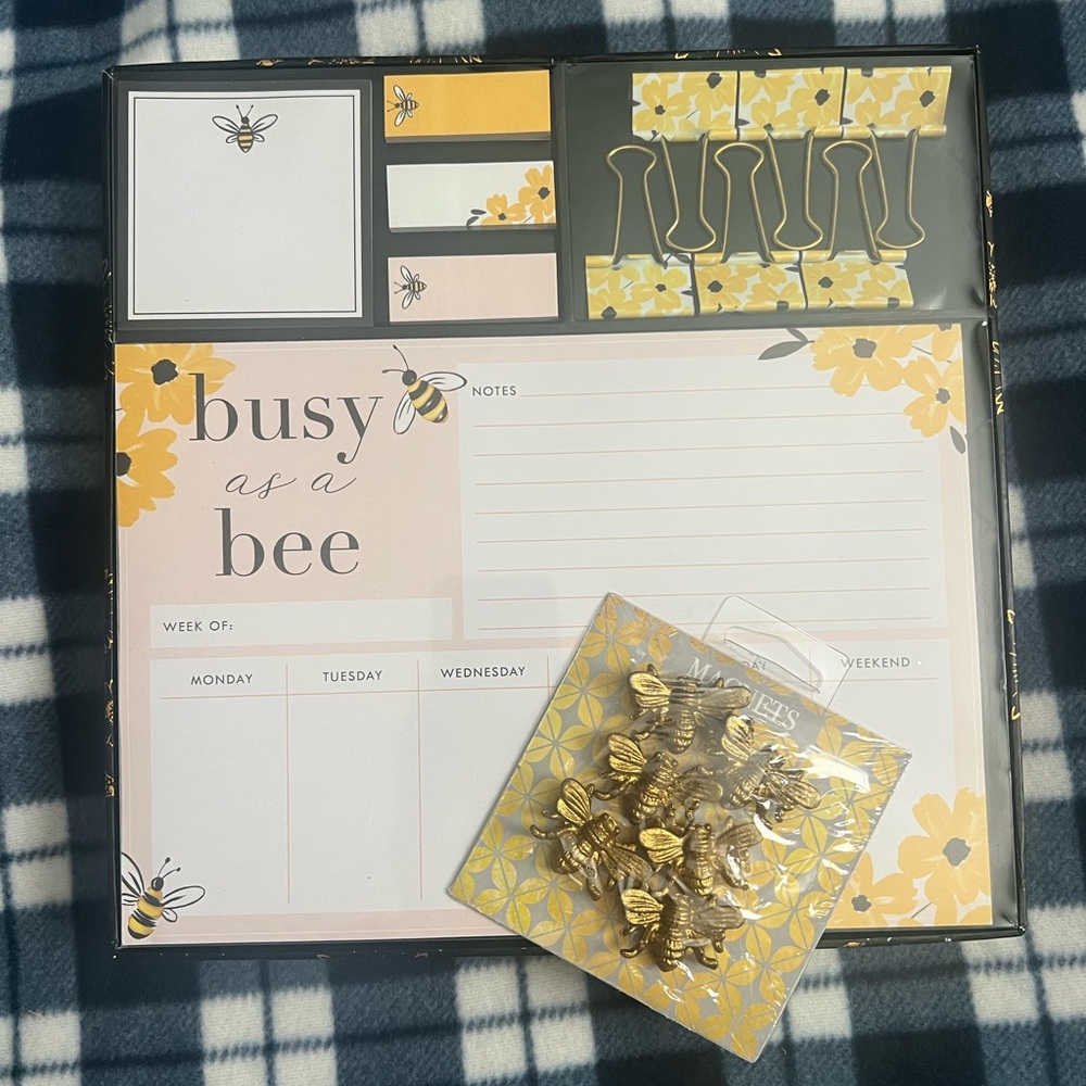 Lady Jane ‘Busy as a Bee’ Calendar Set w/ (Unaffiliated) Bee Magnets - NWT